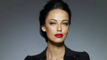 Andreea Raicu, dusă de urgenţă la spital! A fost strivita si operata noaptea trecuta! Vezi primele imagini cu vedeta dupa accident