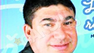 Stefan de la Barbulesti a trecut de la voie buna la jale! Arvunit pentru nunta, a cantat la inmormantare