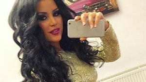 Cum a fost fotografiată Daniela Crudu după ce s-a aflat că si-a dat demisia de la ”XtraNightShow”