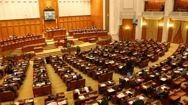 Parlamentarii si-au votat pensiile! Vezi cat bani si-au dat alesii si ce se va intampla in continuare