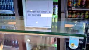 Nu este banc! Cum au tradus "ostropel de pui" angajații unei autoserviri din Eforie Nord