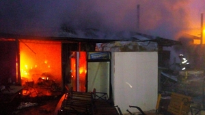 Incendiu la un depozit de electrocasnice din Iaşi!