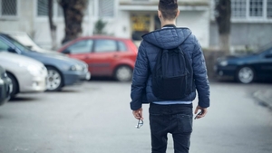 Dosar penal pentru un copil de 13 ani din Brăila! Acesta a ameninţat şi a tâlhărit cinci fete de 14 ani