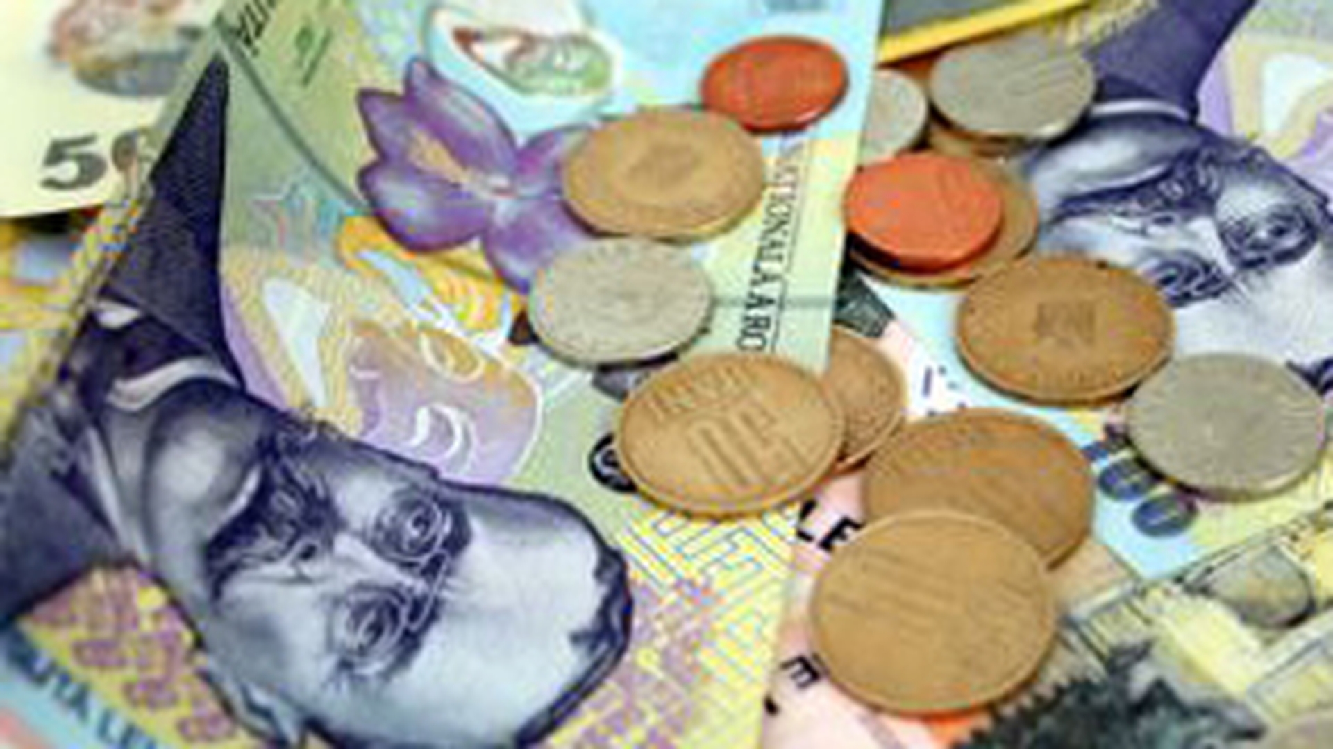Barometru GfK: mai mult de jumatate dintre romani se descurca greu cu banii!