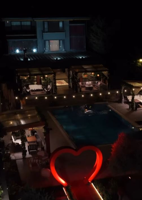 Primele imagini de la ”Burlacii: Foc în Paradis”. Cum arată casa în care vor locui concurenții emisiunii de la Pro TV