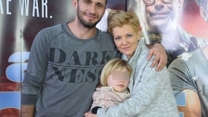 Avantajele sistemului ”home schooling”! Dana Nălbaru a făcut ”lecţie deschisă” cu fetiţa la cumpărături!