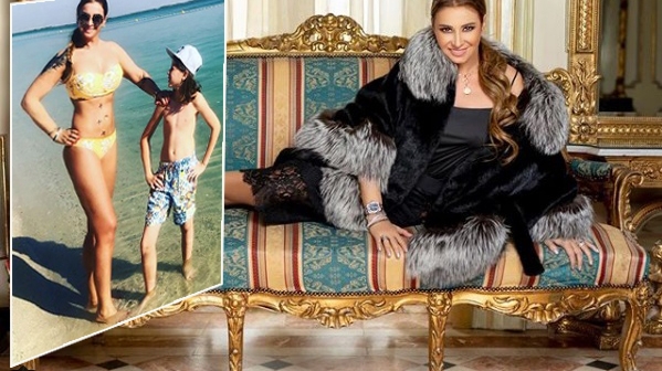 Anamaria Prodan a făcut senzație într-un costum de baie sexy, care i-a evidențiat posteriorul tunat. Vedeta e împreună cu soțul ei, Laurențiu Reghecampf