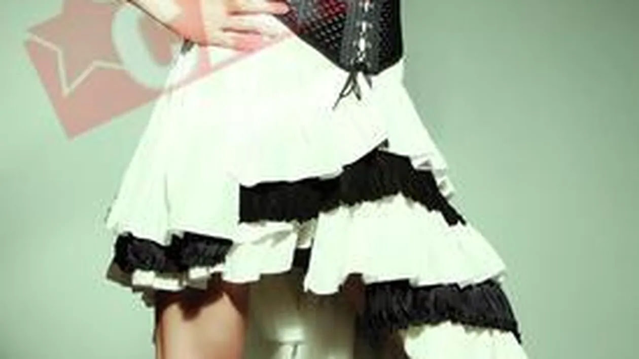 Anca Badiu si-a luat catel de 3.000 de euro