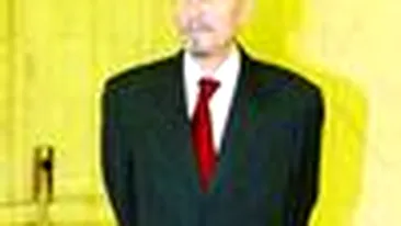 Emil Constantinescu a primit o masina noua