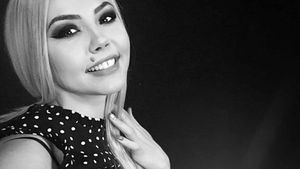 Fanii cer ca DENISA RĂDUCU să apară în Calendarul Creştin Ortodox!