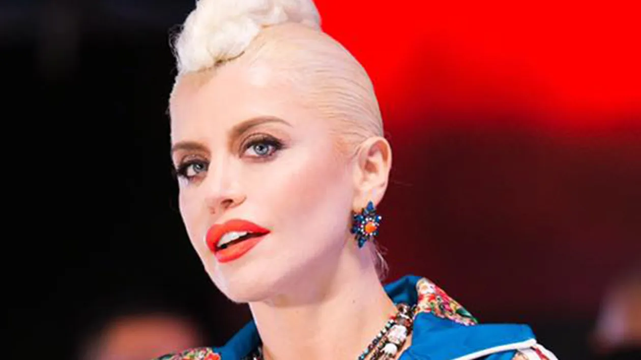 Nu e de mirare că acceptă să cânte de REVELION! Cât câştigă vedetele în noaptea dintre ani