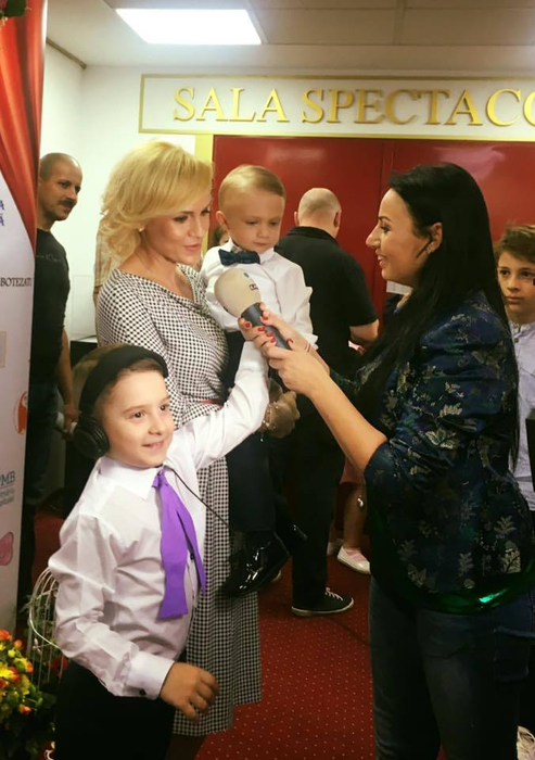 Băieţii Gabrielei Firea, modele pentru Cătălin Botezatu! David şi Zian au defilat pe podiumul de modă