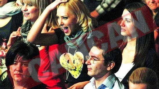 Iulia Vantur s-a impacat cu Marius Moga