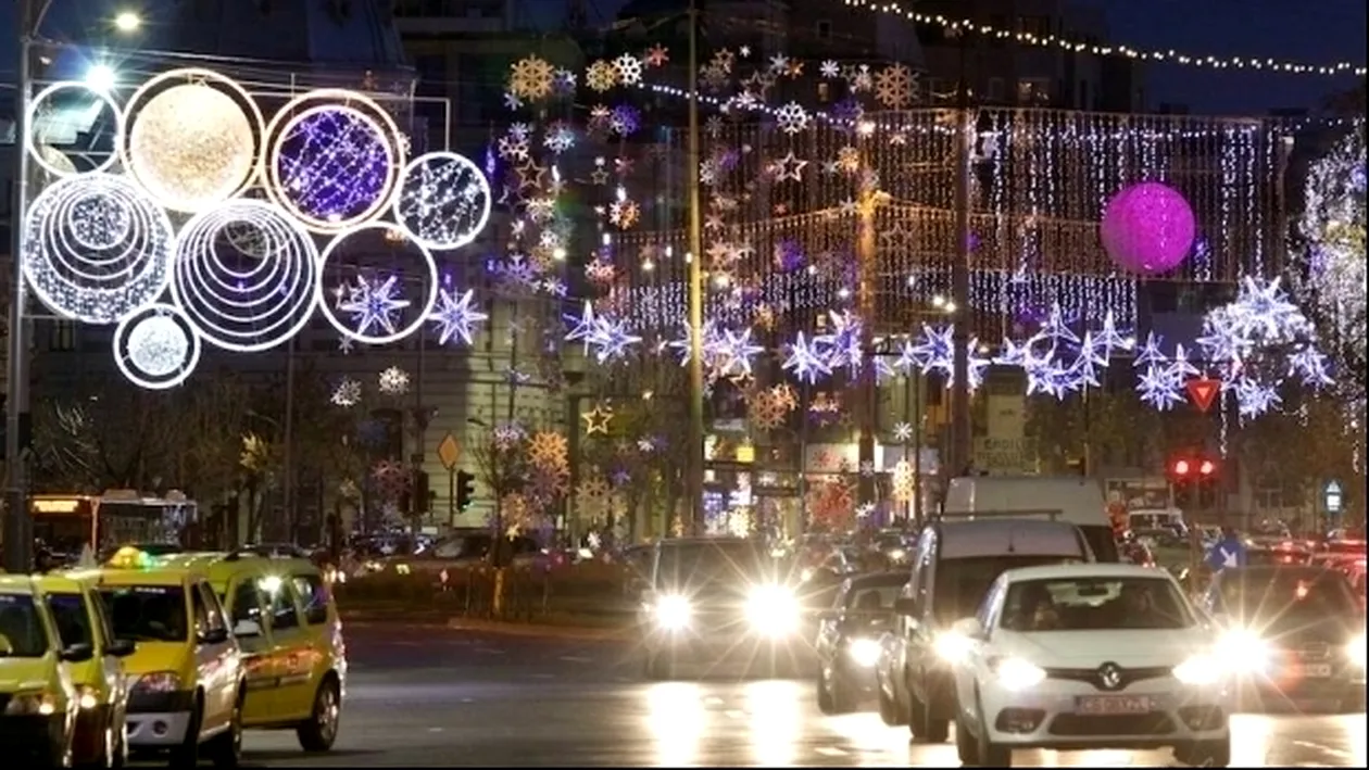 VIDEO / S-au aprins luminiţele de Crăciun! Programul din Bucureşti şi din ţară