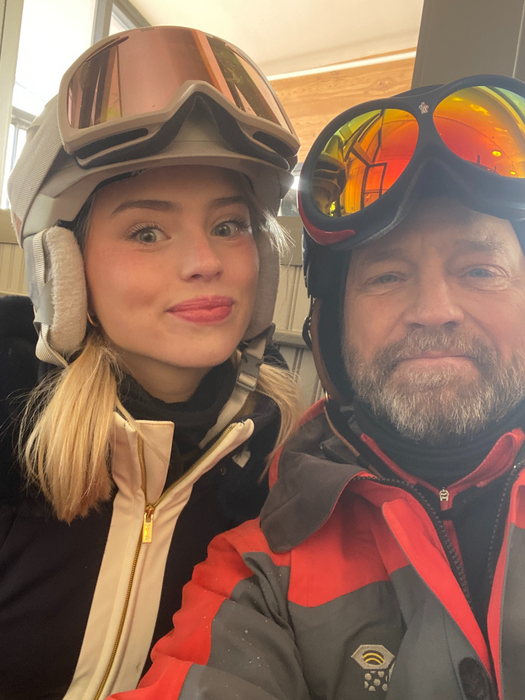 Cum arată soția actorului Jason Priestley. Sursa foto: Instagram