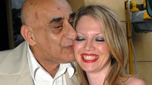 S-au inversat rolurile. Oana l-a pus pe picioare pe Viorel Lis, dar ea a imbatranit intr-un an cat altii in 10