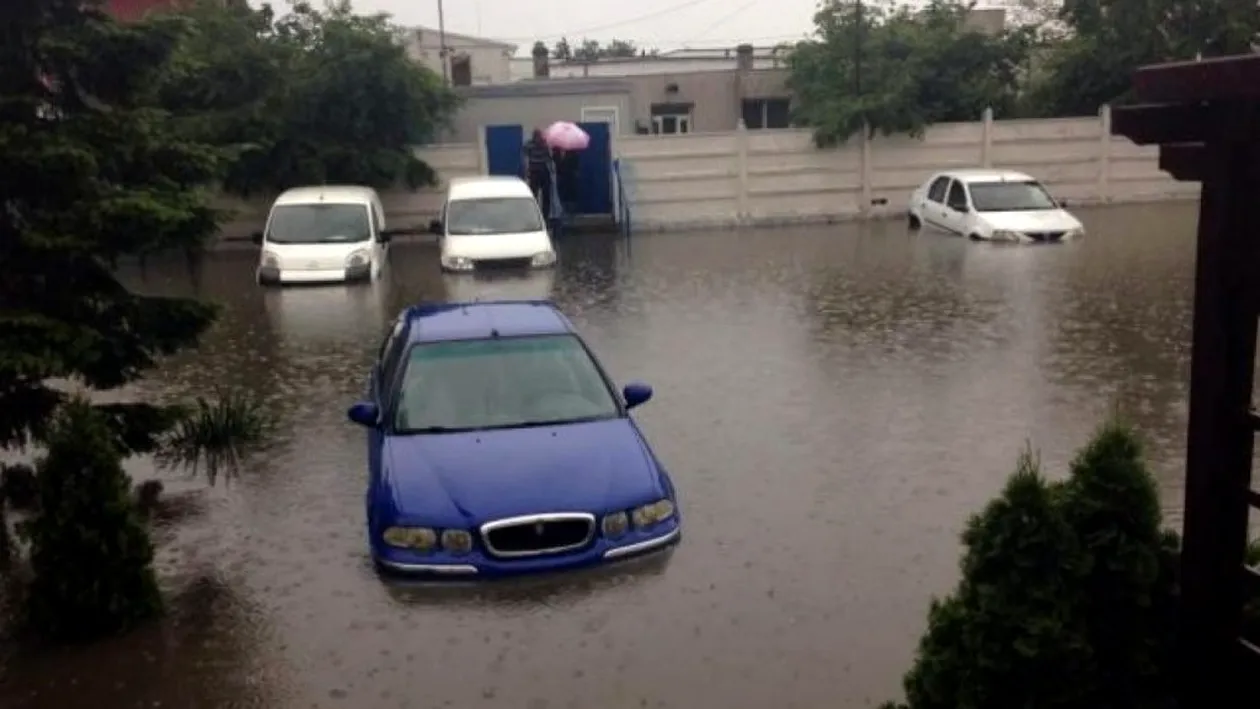 Reacția Apa Nova, după inundațiile de duminică, din Capitală