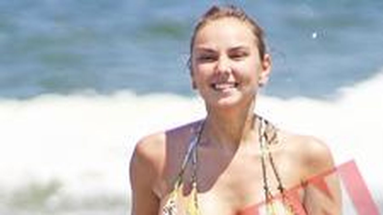 Roxana Ionescu s-a lansat cu ski-jet-ul pe Dunare