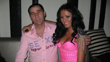 Se recunosc doar cu fotografia in mana! In ce situatie mai mult decat penibila au ajuns Cruduta si Nila dupa 3 ani de relatie!