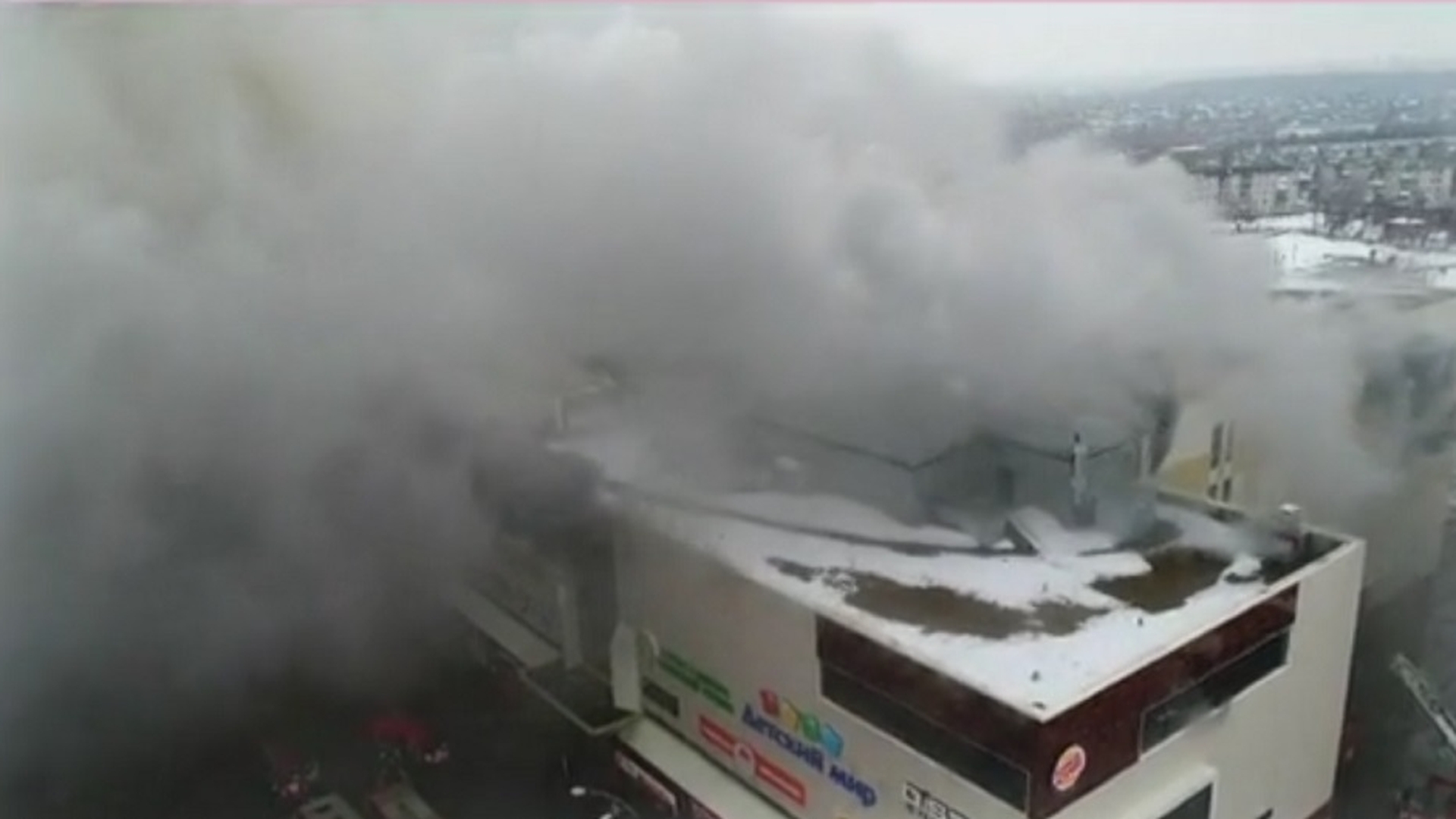 Bilanțul morților din incendiul infernal dintr-un mall din Rusia a crescut. 27 de persoane sunt în continuare dispărute