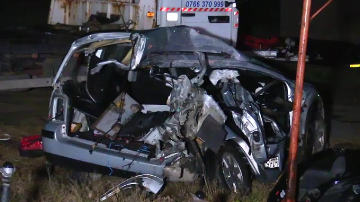 Detaliu cutremurător în cazul fetelor spulberate de tren în Sălaj! Tinerele ar fi schimbat traseul inițial pentru a evita un crater apărut în drum