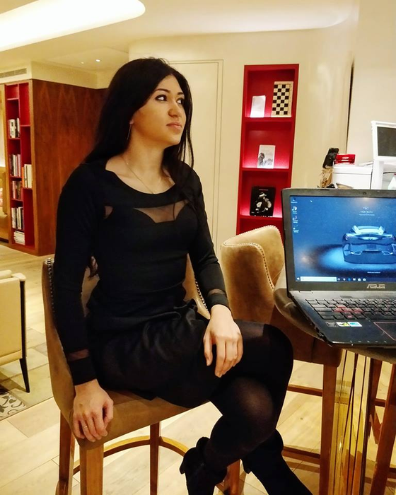 Și frumoasa, și deșteaptă! Cu se se ocupă Delia Ionete, tânăra felicitată de Klaus Iohannis după ce a luat 10 la BAC