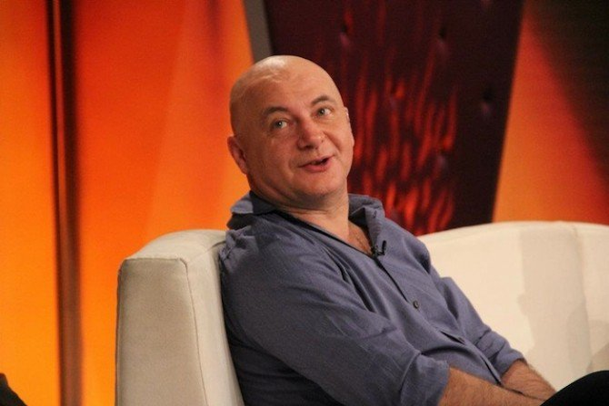 Mircea N. Stoian o pune la zid pe Maria Constantin. “Cum și de ce minte. Senzația de greață vine…”