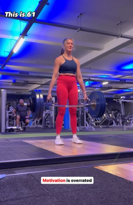 Ea este cea mai sexy bunică de pe Instagram. Are 61 de ani și le dă clasă puștoaicelor: ”Niciodată nu ești prea bătrân”