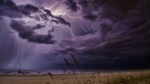 Avertizări cod galben în România! Care sunt zonele vizate de fenomene meteo extreme