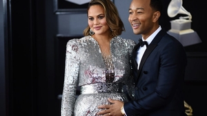 Soția lui John Legend a născut pentru a doua oară! Modelul a adus pe lume un băiețel perfect sănătos