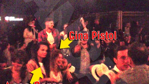 “Sus pe bar, sus pe bar, asa danseaza fetele pe litoral!” O celebra stirista s-a harjonit cu o vedeta sexy sub privirile iubitului