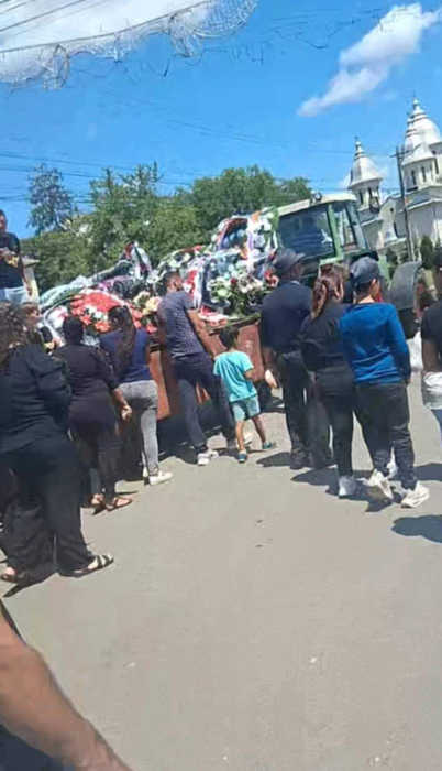 Anda, tânăra de 23 de ani ucisă de Emil Gânj a fost înmormântată. Imaginile durerii!