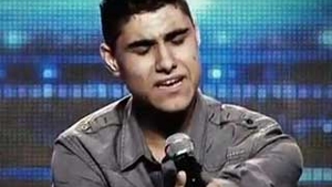 VIDEO Un tanar care si-a pierdut mainile in Irak a impresionat pana la lacrimi juriul "X Factor" din Australia!
