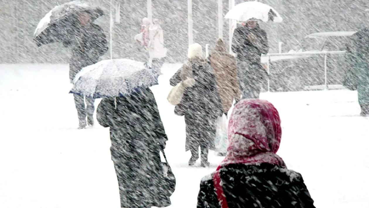 Un ciclon polar lovește România înainte de Crăciun! Specialiștii ANM au explicat ce se întâmplă cu vremea de Sărbători