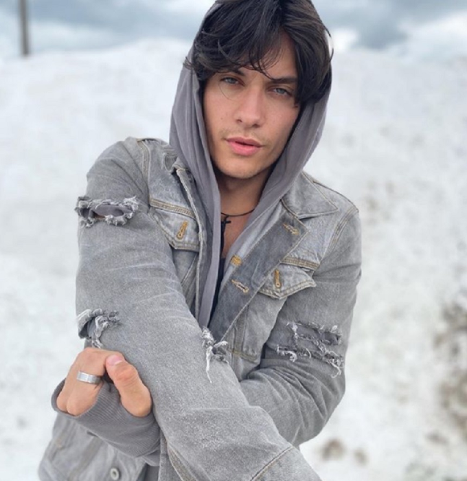 Flavius Jucu, sosia lui Damon Salvatore din „Jurnalele Vampirilor”
