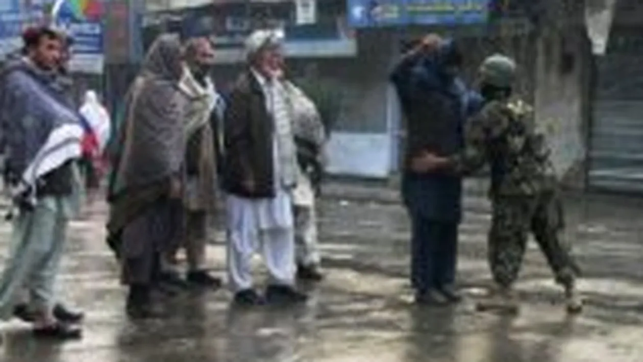 Primarul orasului Kandahar, ucis de un kamikaze care avea explozibil in turban