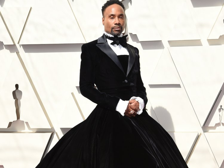 Apariția uluitoare la Premiile Oscar 2019. Un actor a veni într-un smoking-rochie: ”Nu e treaba nimănui, alegerile mele mă privesc doar pe mine”