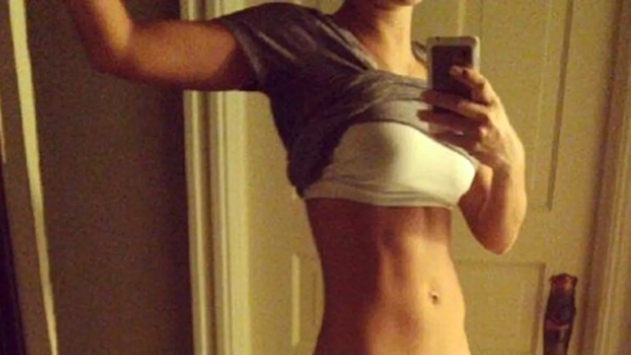 Cel mai tare selfie de la tara! Cum au ajuns Tanti Lenuta, tanti Ileana si badea Moldovan vedetele satului