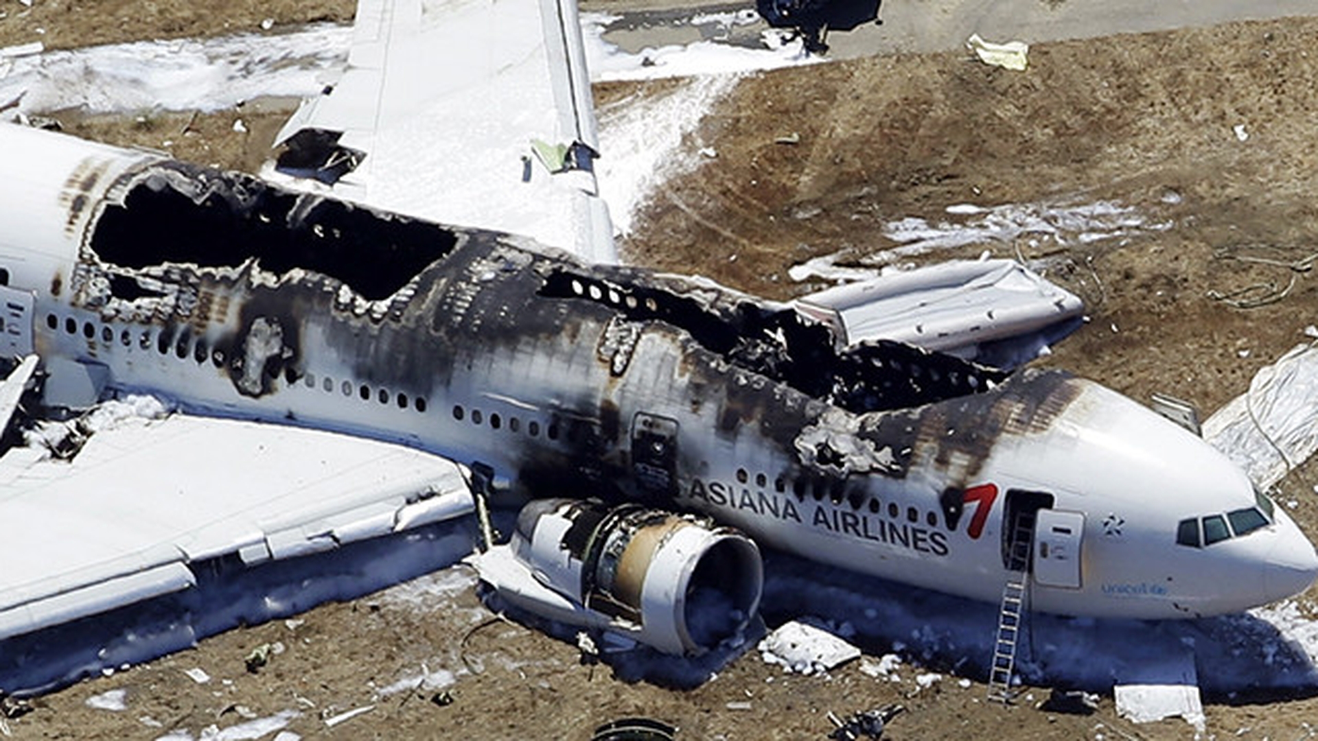 Un roman a fost la un pas sa se urce in avionul doborat in Ucraina! A renuntat in ultima clipa dintr-un motiv incredibil!
