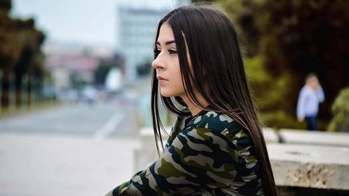 NICOLE CHERRY şi-a înnebunit fanii virtuali: "Eşti o zeiţă a frumuseţii!"
