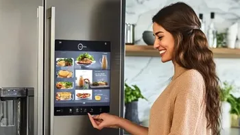 Ce a pățit o femeie, după ce și-a cumpărat un frigider smart. A ajuns la Urgențe din cauza electrocasnicului