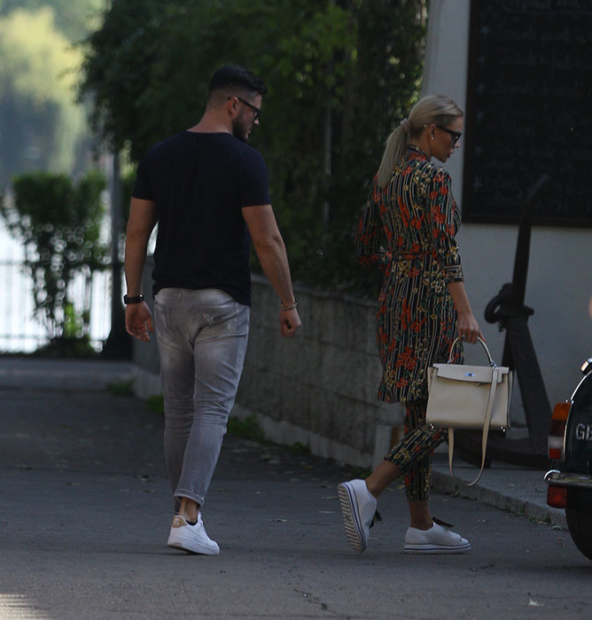 Bianca Drăguşanu şi Victor Slav sunt foarte eleganţi