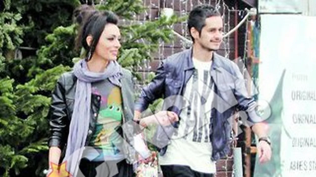 Cosmina Pasarin se lasa condusa de ortopedul arab. Si-a concediat soferul din cauza iubitului