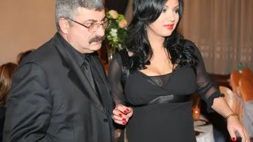 Adriana Bahmuţeanu: Nu sunt de vânzare, nu m-am vândut pe o maşină. Fostul soţ mi-a dat cele 2 posturi TV şi un apartament