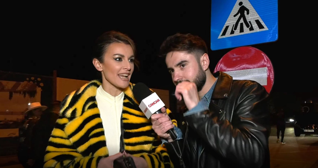 Ruxi Opulenta: "Seara a fost drăguță, e prima dată când vin de 1 Mai la mare. Mă dor șalele, maică, mă dor rău!” (Foto: CANCAN.RO)