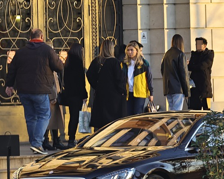 Simona Halep, la ieșirea din restaurant (Foto: CANCAN.RO)