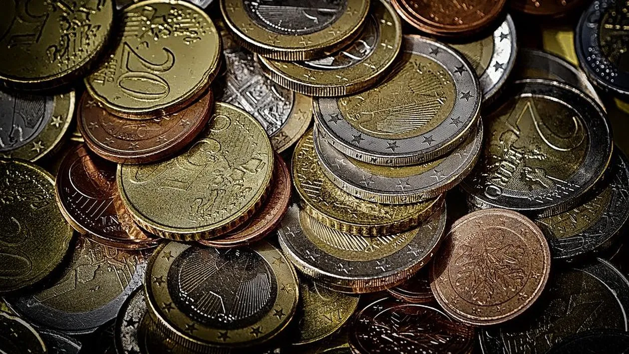 Curs BNR 3 octombrie 2018: Euro a scăzut!