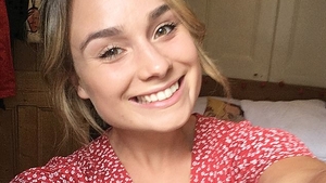 Megan Brewer, o balerină anorexică de 22 de ani, obligată de un ”demon” să danseze 10 ore pe zi fără întrerupere