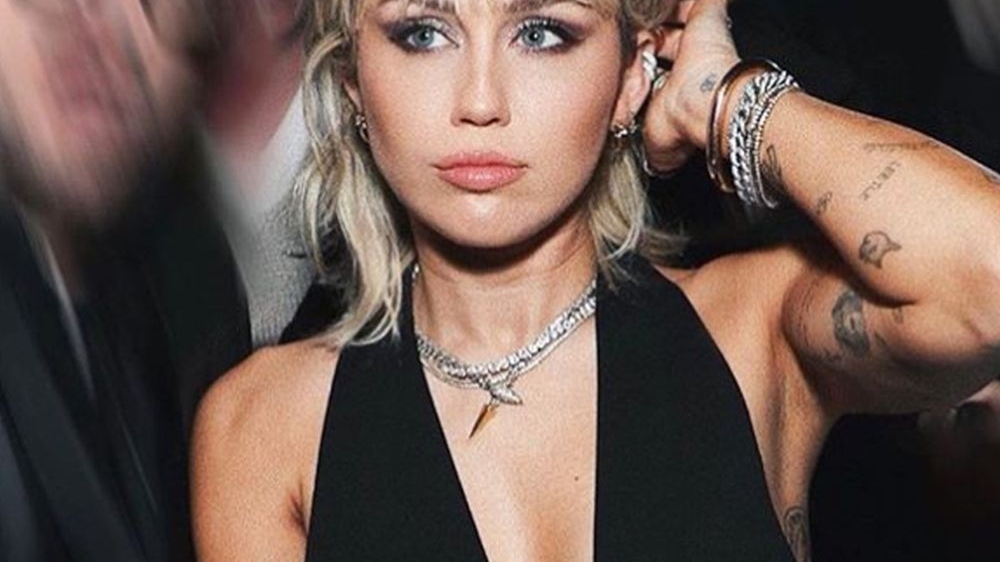 Miley Cyrus, provocatoare pe Instagram. Videoclipul a strâns peste 2 milioane de vizualizări în câteva ore. FOTO