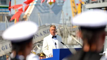 Cine este femeia care l-a însoțit pe Președintele României, Klaus Iohannis, la Ziua Marinei Române în weekend